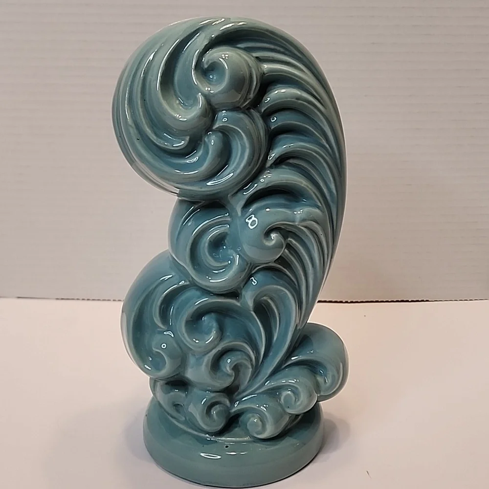 HAEGER USA Vase Pottery Plumed Ostrich. Retro Vintage COLLECTIBLE AQUA